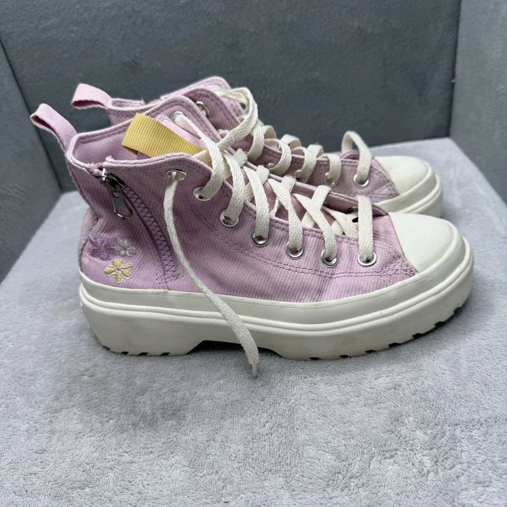 Converse Chuck Taylor All Star Lugged Lift White Platform Canvas, Youth Sz 3(35)